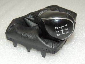 Ford Focus III pārnesumkārbas poga pārnesumu pārslēgšanas sviras bagāžnieks 2184223 2194128