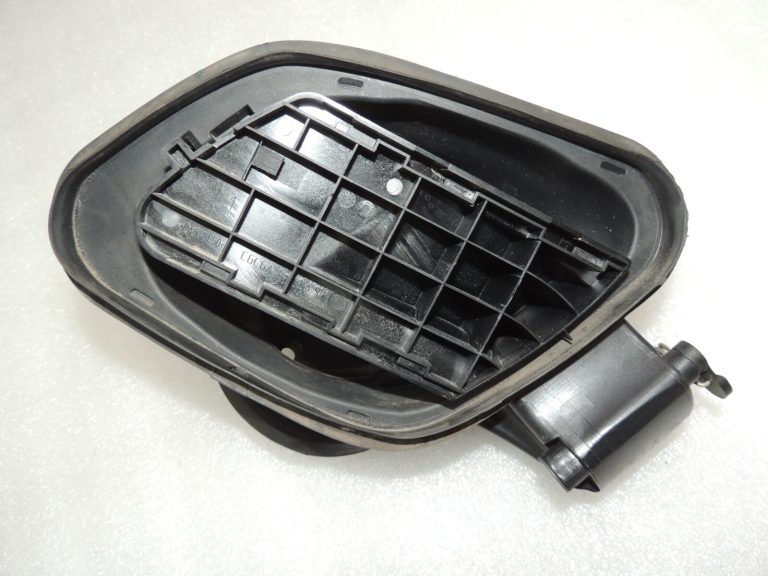 Ford Focus III degvielas uzpildes vāka eņģe degvielas aizbīdnis 1768207