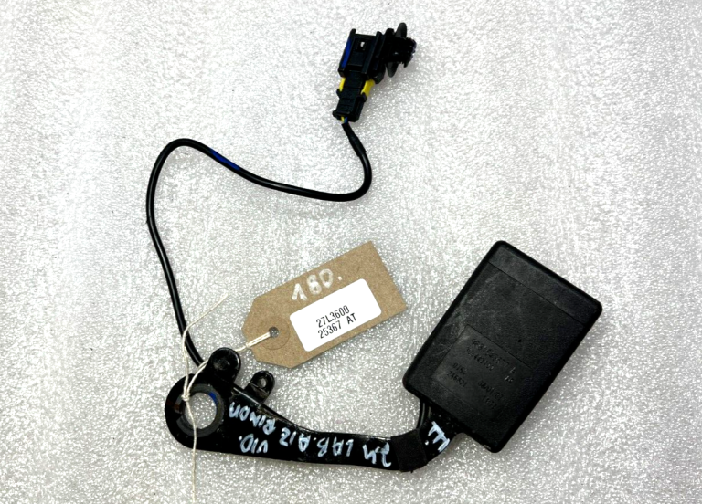 Citroen C4 Grand Picasso Aizmugurējās labās drošības jostas sprādzes 9681543677