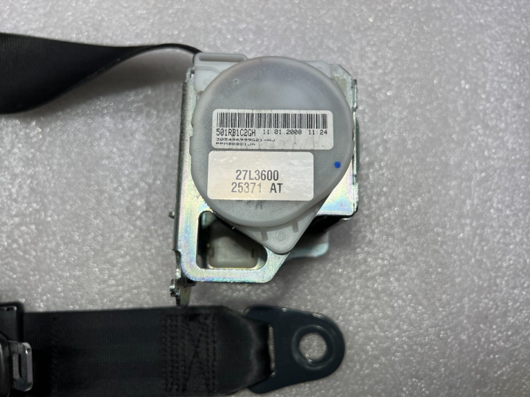 Citroen C4 Grand Picasso Aizmugurējā drošības josta, labajā pusē 9654437877