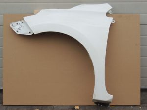Toyota Corolla E18 13-18 Sedan Front Left Mudguard Color Left Wing 040