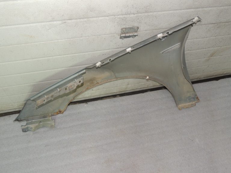 Opel Zafira C dubļusargs priekšējais labais GEV 13355188