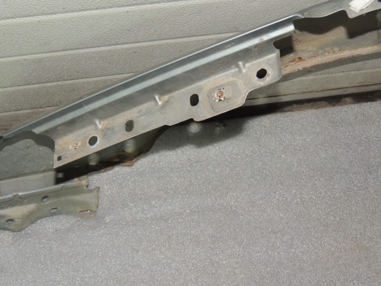 Opel Zafira C dubļusargs priekšējais labais GEV 13355188