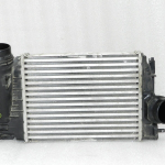 Oriģinālā aprīkojuma Valeo Nissan Qashqai II (J11) 1.3 DIG-T starpdzesētājs 1441100Q4L ~10t km
