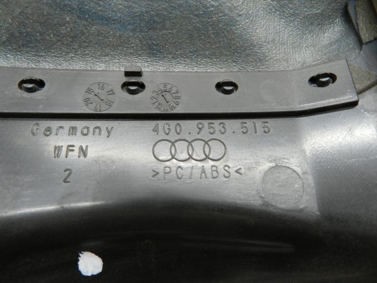 Audi A6 oriģināls stūres mehānisma apšuvums Moor brūns