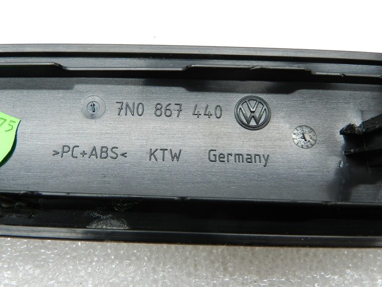 VW Scharan 7N Oriģinālie durvju paneļi priekšējie labie 7N0867440