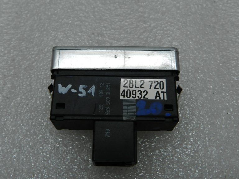 VW Scharan 7N oriģinālais avārijas signalizācijas slēdzis 7N0953509C
