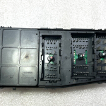 Kia Carnival oriģinālā drošinātāju kārba virsbūves drošinātāju kaste 919504D050