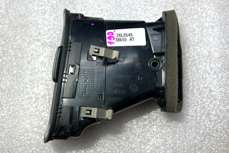 VW Golf VI Gaisa ventilācijas caurule kreisā 5k0819709d 5k0819703k