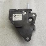BMW E70 F15 aizmugurējo durvju bloķēšanas mehānisma apakšdaļa 51247162149