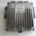 Renault Clio III 3 Dzinēja vadības bloks 8200399033 ECU CONTROL UNIT