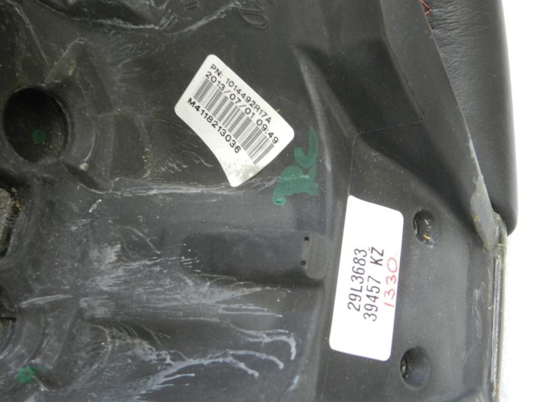 Oriģināls Alfa Romeo Giulietta 940 sporta stūres rats ar sarkanām šuvēm 71769198
