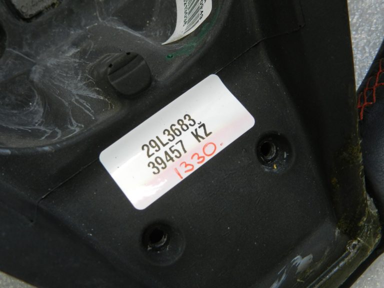Oriģināls Alfa Romeo Giulietta 940 sporta stūres rats ar sarkanām šuvēm 71769198