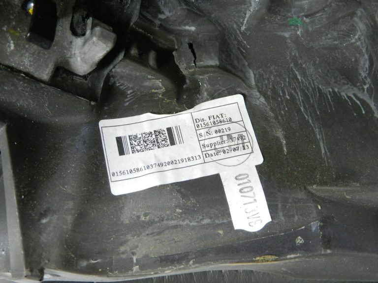 Oriģināls Alfa Romeo Giulietta 940 sporta stūres rats ar sarkanām šuvēm 71769198