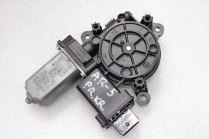 Alfa Romeo Giulietta 940 Logu regulatora motors priekšējais kreisais 71754416, 71777780