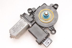 Alfa Romeo Giulietta 940 Logu regulatora motors priekšējā labajā pusē 71754415, 71777779