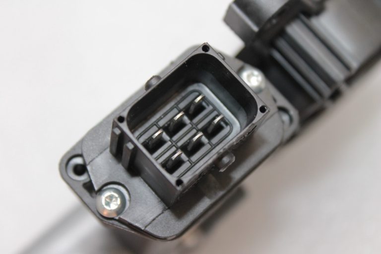 Alfa Romeo Giulietta 940 Logu regulatora motors priekšējā labajā pusē 71754415, 71777779