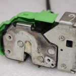 Oriģinālā Alfa Romeo Giulietta 940 Priekšējā labās puses durvju slēdzene 71775250, 71775802