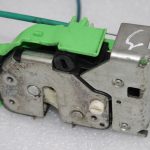 Oriģinālā Alfa Romeo Giulietta 940 aizmugurējā labā durvju slēdzene 71775254, 71775808