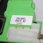Oriģinālā Alfa Romeo Giulietta 940 aizmugurējā labā durvju slēdzene 71775254, 71775808