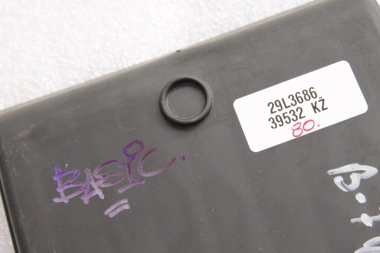BMW X5 X6 F15 F16 F15 F16 F85 F85 F86 Centrālās konsoles gumijas paklājiņš 51169267951, 9267951