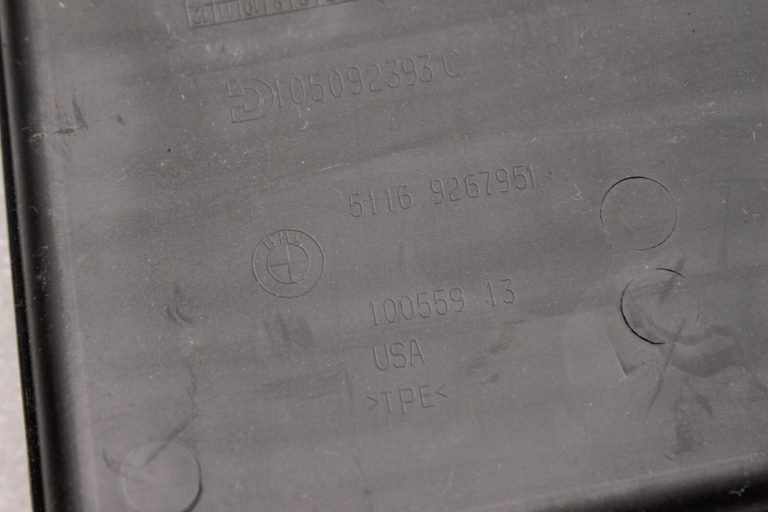 BMW X5 X6 F15 F16 F15 F16 F85 F85 F86 Centrālās konsoles gumijas paklājiņš 51169267951, 9267951