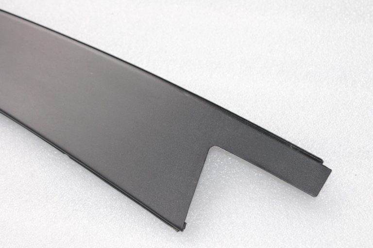 OEM Alfa Romeo Giulietta 940 aizmugurējo kreiso durvju līstes vāks ārējais 50509853
