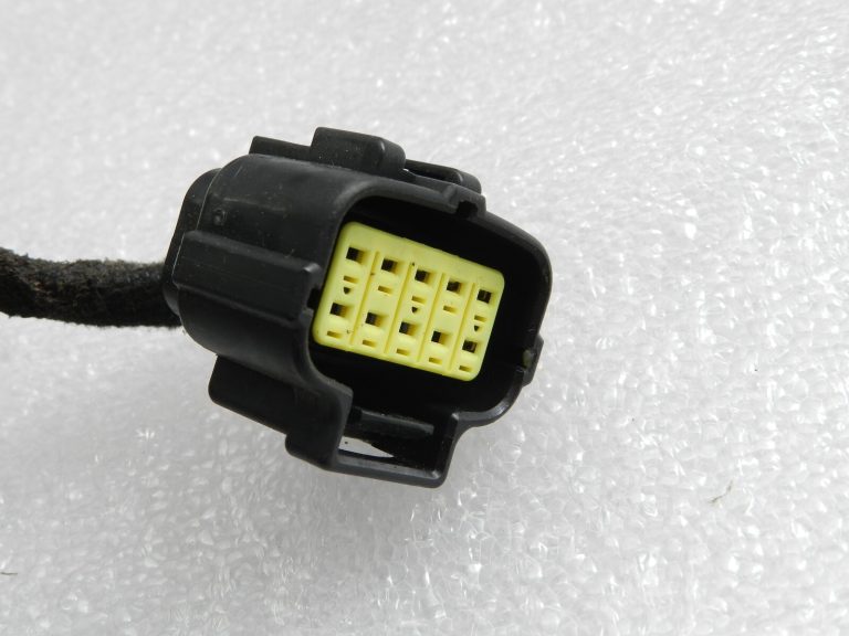 Alfa Romeo Giulietta 940 Aizmugurējo kreiso durvju instalācija 50522988