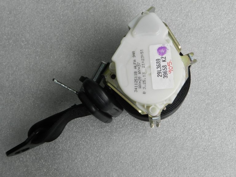 Alfa Romeo Giulietta 940 Aizmugurējā drošības josta kreisajā pusē 156101398, 1561013980
