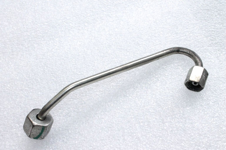 Alfa Romeo Fiat Lancia 2.0, 1.6 JTD Iesmidzināšanas caurules cilindrs 4 OEM 55218920