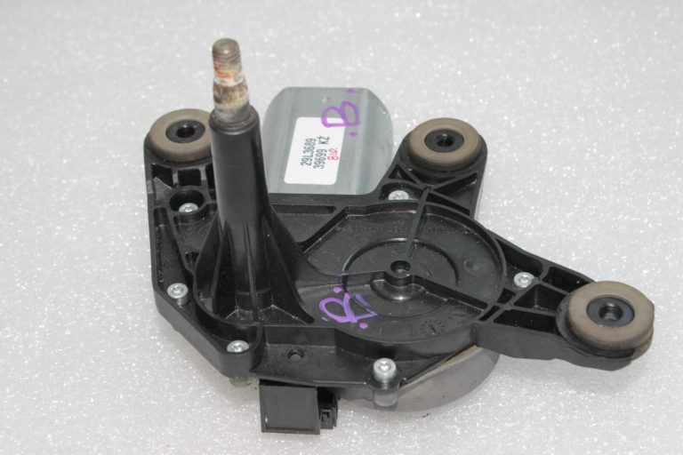 Oriģināls Valeo Alfa Romeo Giulietta 940 aizmugurējā vējstikla tīrītāja motors 50509441
