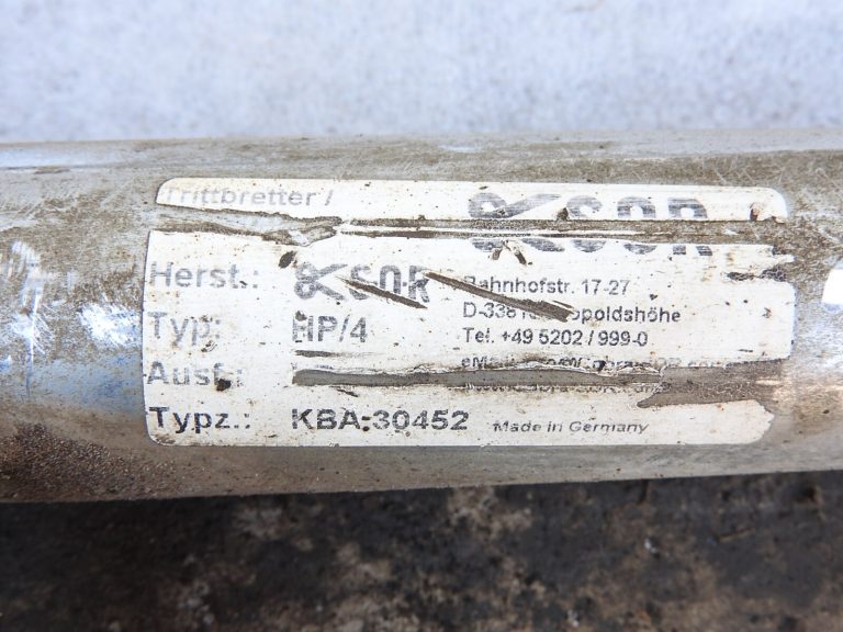 Universālie skrejceļi Toyota Mitsubishi Land Rover u.c. Sānu pakāpiens Garums 165 cm