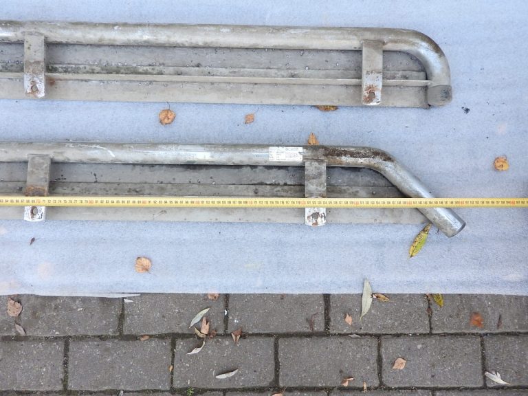 Universālie skrejceļi Toyota Mitsubishi Land Rover u.c. Sānu pakāpiens Garums 165 cm