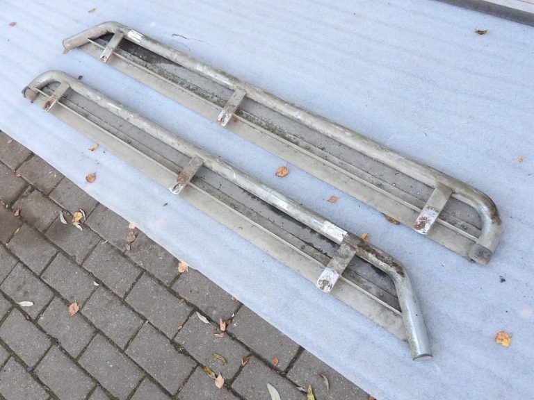Universālie skrejceļi Toyota Mitsubishi Land Rover u.c. Sānu pakāpiens Garums 165 cm
