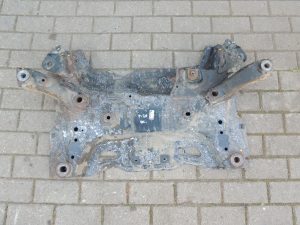 Peugeot 508 I Dzinēja stiprinājums priekšējai asij Priekšējā ass stiprinājums priekšējai asij 9803774280
