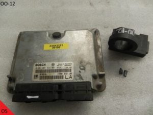 Opel Vectra B 2.0DTi Дизельный блок управления двигателем ECU 0281001633 93186860