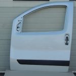 Peugeot Bipper Tepee priekšējās kreisās durvis priekšējās kreisās durvis Krāsa 612A