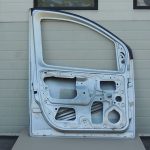 Peugeot Bipper Tepee priekšējās kreisās durvis priekšējās kreisās durvis Krāsa 612A