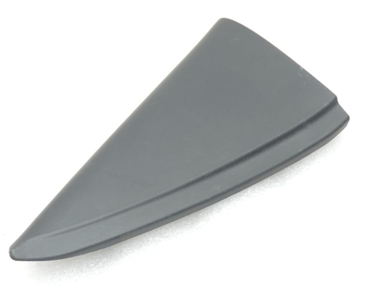 Oriģināls Toyota Yaris P13 aizmugurējais kreisais iekšējo durvju vāks 676740D030C0
