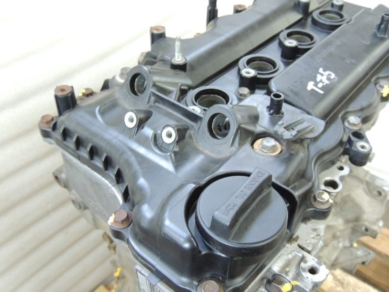 Toyota Yaris P13 1,3VVTi Benzīna dzinējs 1NRFE Benzīna dzinējs
