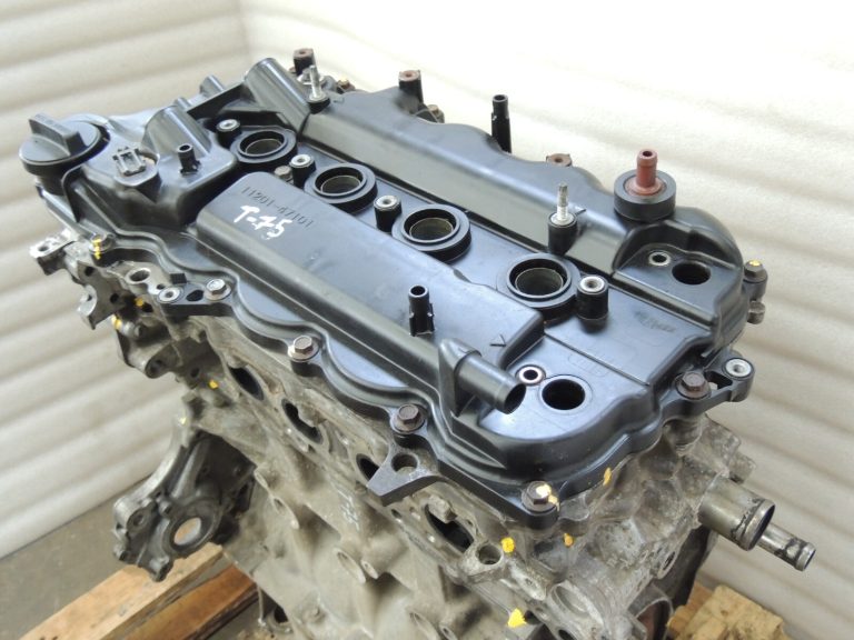Toyota Yaris P13 1,3VVTi Benzīna dzinējs 1NRFE Benzīna dzinējs