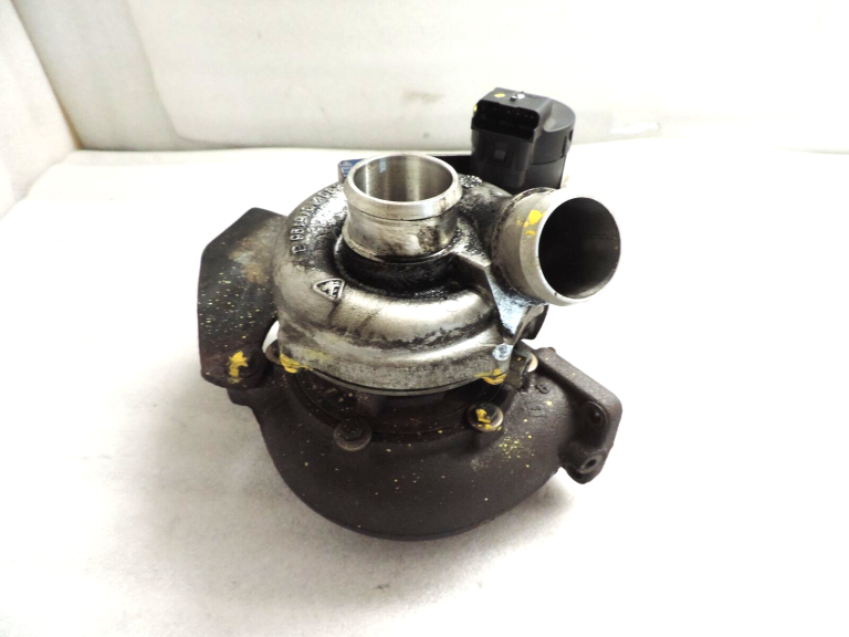 Range Rover Sport I L320 Discovery III L319 2.7 D Turbokompresors LR021042