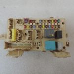Toyota Avensis T25 D-CAT Drošinātāju kārba Releju kaste 82641-CA010-F Drošinātāju kārba