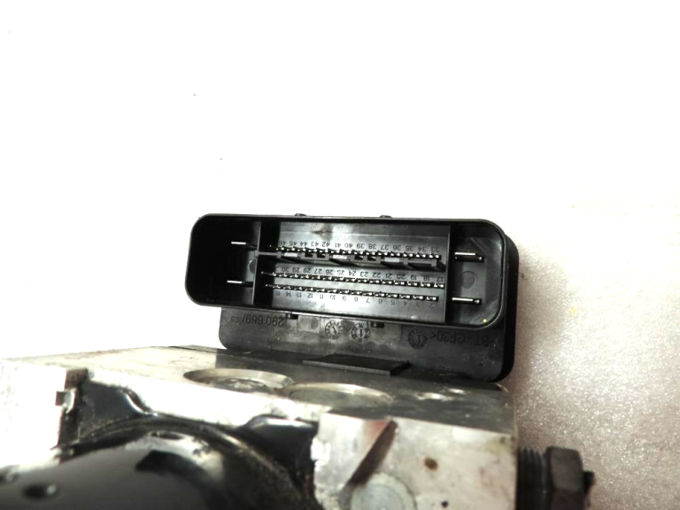 Volvo S60 II V60 ABS hidrauliskais bloka sūknis 31329137 31329138