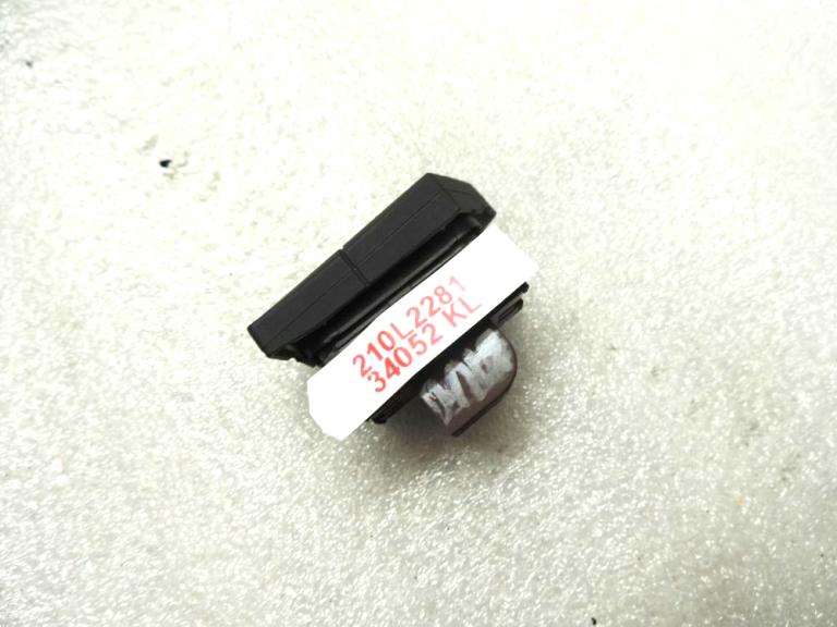 Audi A6 C7 4G Centrālās bloķēšanas labā poga ZV 4G2962108