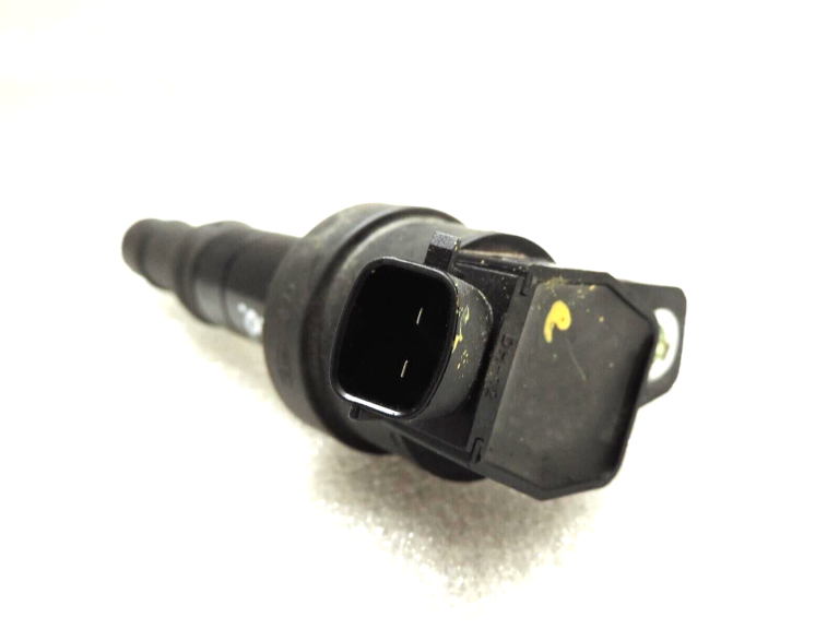 Kā jauns !!! tikai 0.125Tkm aizdedzes spole Hyundai Kia 1.2L 1.25L 1.4L 27301-03110