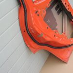 Jeep Renegade BU aizmugurējo kreiso durvju krāsa OMAHA ORANGE VR-562/B