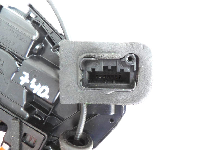 Oriģināls Seat Skoda VW Aizmugurējā labās puses durvju slēdzene Bloķētājs 5K4839016R
