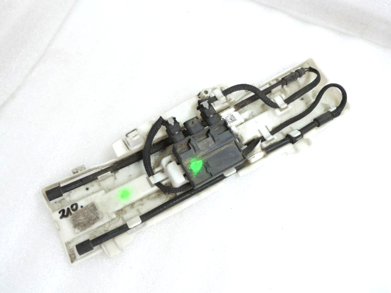 Volvo XC90 II vadības bloka sensors aizmugurējo durvju atvērējs 31652056