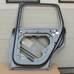 Volvo XC90 II Aizmugurējās labās durvis Aizmugurējās labās durvis Aizmugurējās labās durvis Krāsa Osmi pelēks metālika 714-16